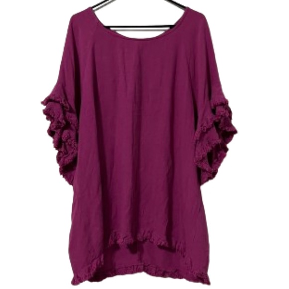 Umgee Tops - PLUS Umgee Frayed Raw Hem Double Ruffle Magenta Short Sleeve Top Size 1XL